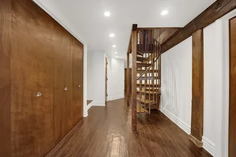 2458 North Burling Street Chicago IL 60614
