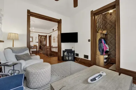 2458 North Burling Street Chicago IL 60614