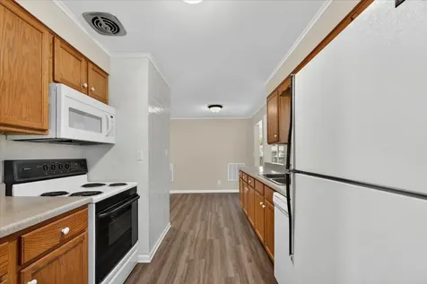 3735 Highcrest Road Rockford IL 61107