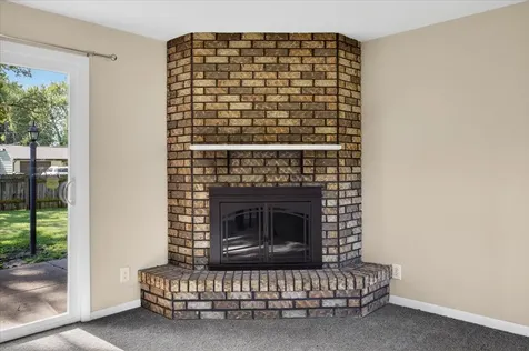 3735 Highcrest Road Rockford IL 61107