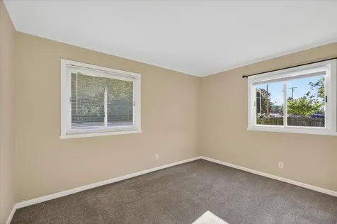 3735 Highcrest Road Rockford IL 61107