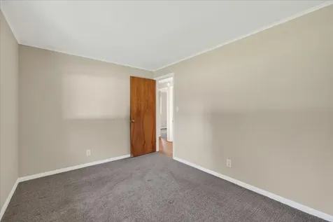 3735 Highcrest Road Rockford IL 61107