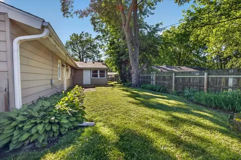 3735 Highcrest Road Rockford IL 61107