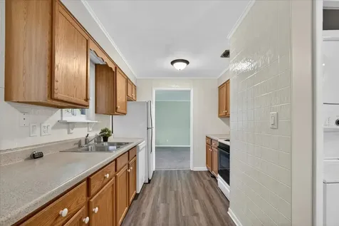 3735 Highcrest Road Rockford IL 61107