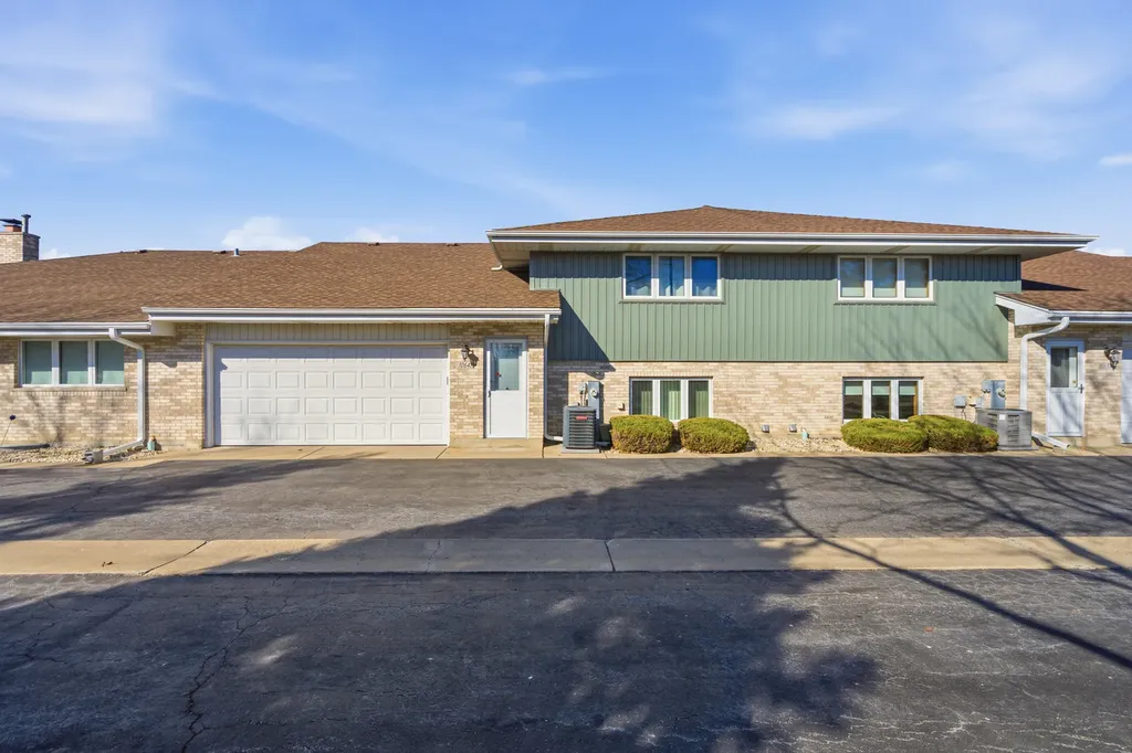 10641 Rachel Lane Orland Park IL 60467