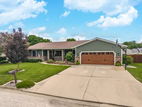 708 North Cherokee Lane Pontiac IL 61764