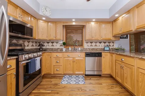 708 North Cherokee Lane Pontiac IL 61764