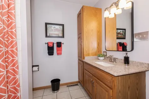 708 North Cherokee Lane Pontiac IL 61764
