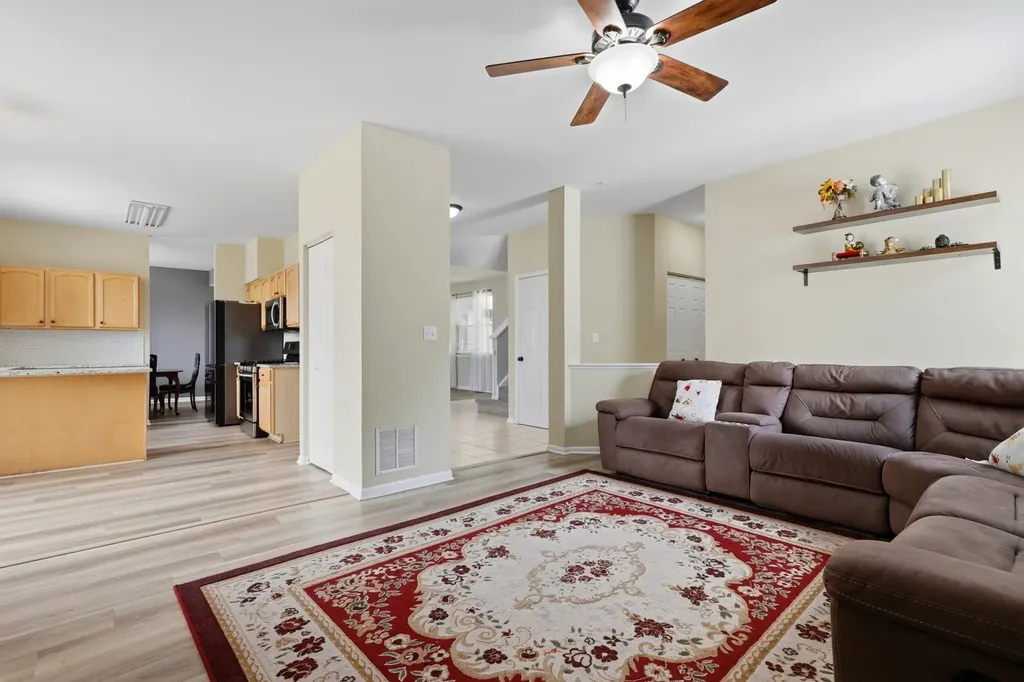 1965 Eastwick Lane Aurora IL 60503
