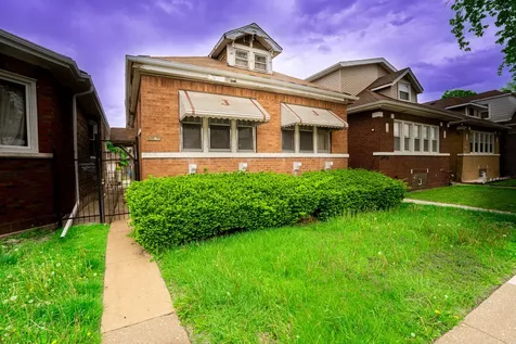 8014 South Perry Avenue Chicago IL 60620