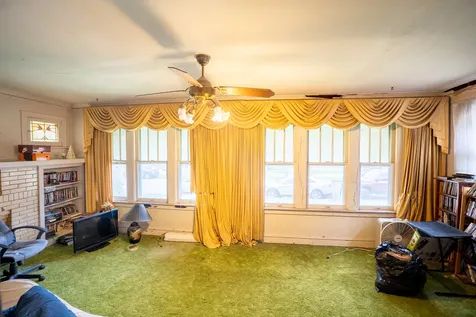 8014 South Perry Avenue Chicago IL 60620