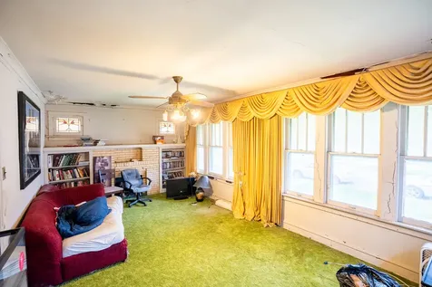 8014 South Perry Avenue Chicago IL 60620
