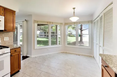 40 Willow Parkway Buffalo Grove IL 60089