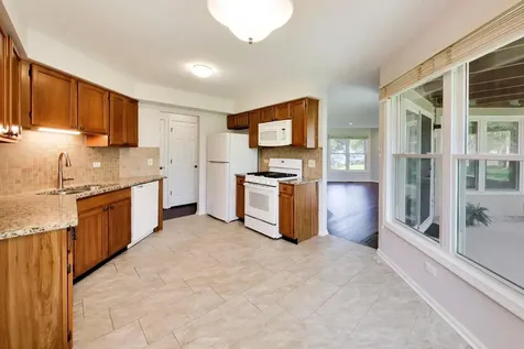 40 Willow Parkway Buffalo Grove IL 60089