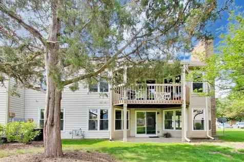 40 Willow Parkway Buffalo Grove IL 60089