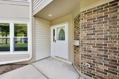 40 Willow Parkway Buffalo Grove IL 60089