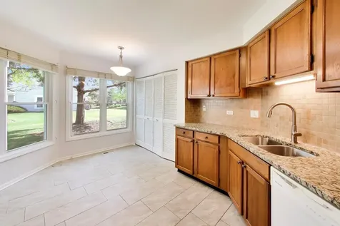 40 Willow Parkway Buffalo Grove IL 60089