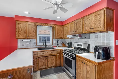 8410 Lawler Avenue Burbank IL 60459
