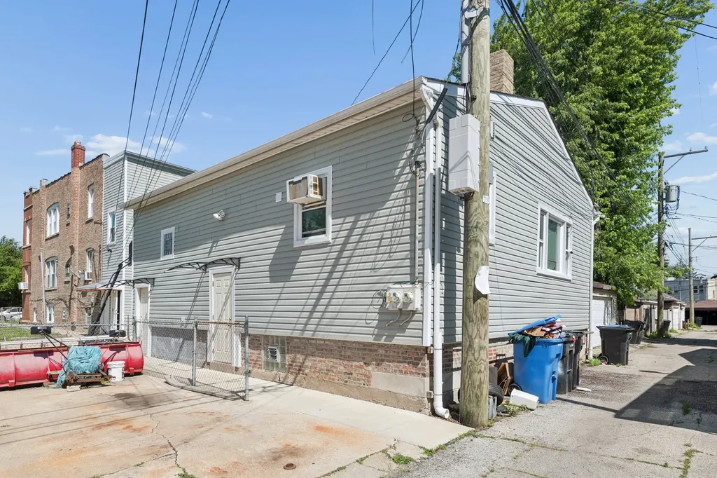 2205 North Melvina Avenue Chicago IL 60639