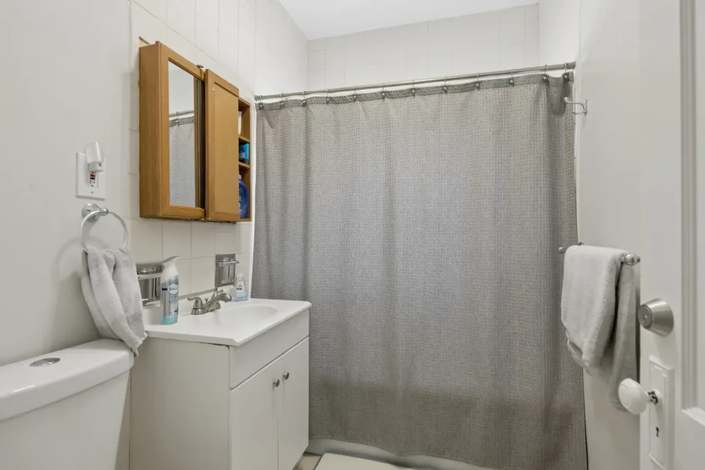 2205 North Melvina Avenue Chicago IL 60639