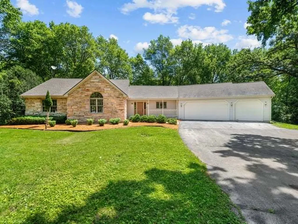 1633 North Sauk Trail Oregon IL 61061