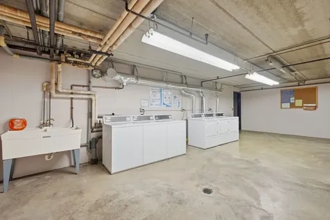 5S066 Pebblewood Lane Naperville IL 60563
