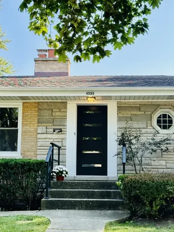 4555 Cleveland Street Skokie IL 60076