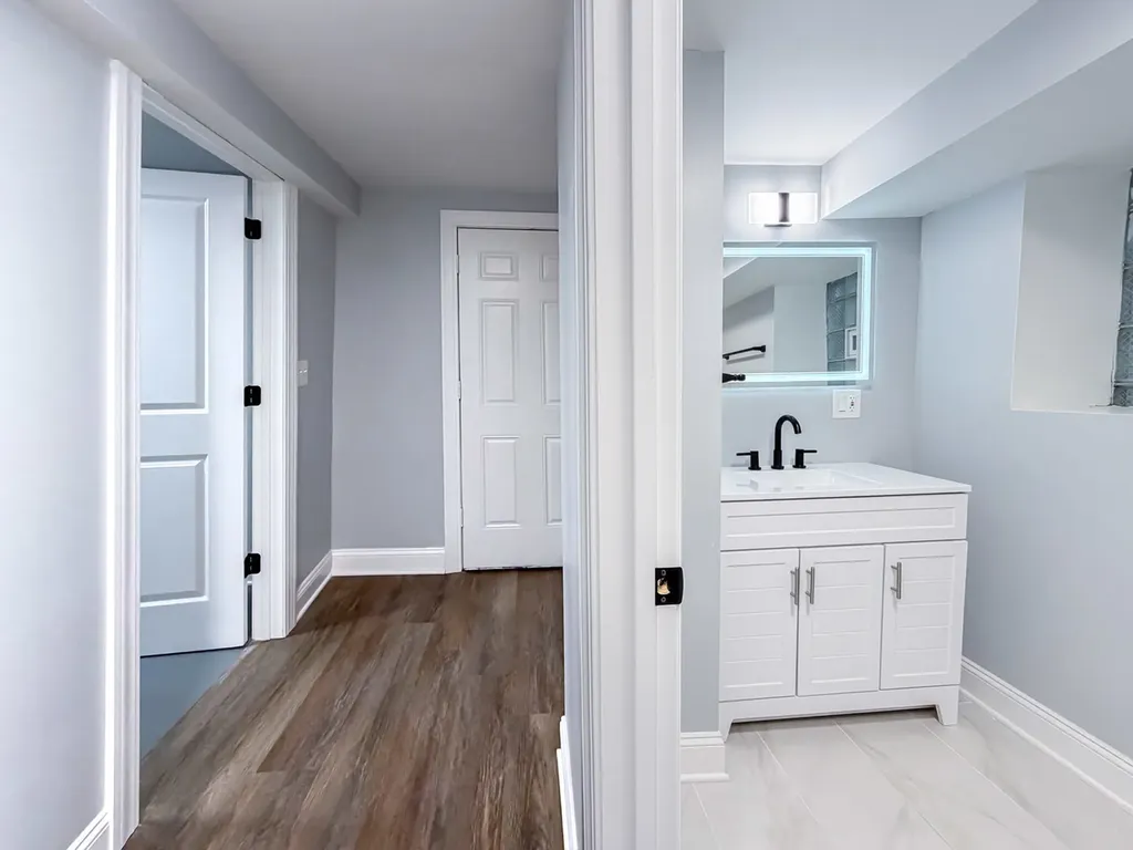 7618 South Carpenter Street Chicago IL 60620