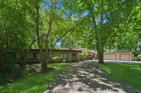 3033 Blackthorn Road Riverwoods IL 60015