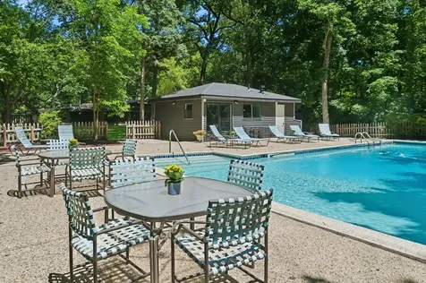 3033 Blackthorn Road Riverwoods IL 60015