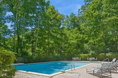 3033 Blackthorn Road Riverwoods IL 60015