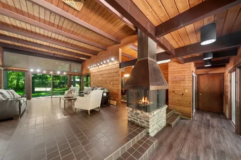 3033 Blackthorn Road Riverwoods IL 60015