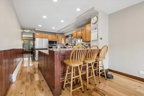 6210 North Moody Avenue Chicago IL 60646
