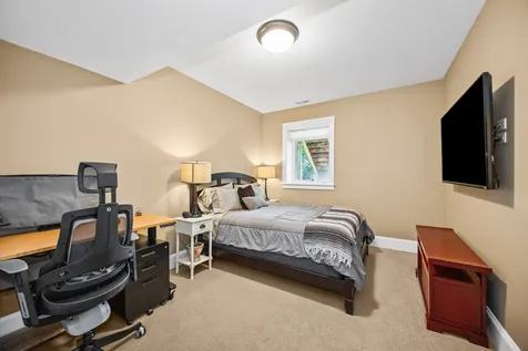 2121 Pioneer Road Evanston IL 60201