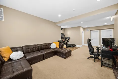 2121 Pioneer Road Evanston IL 60201