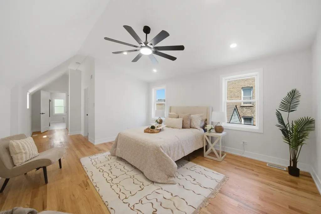 4339 North Monticello Avenue Chicago IL 60618