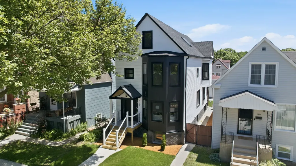 4339 North Monticello Avenue Chicago IL 60618