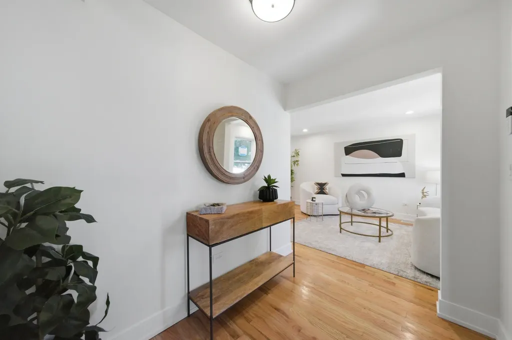 4339 North Monticello Avenue Chicago IL 60618
