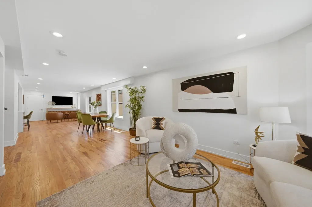 4339 North Monticello Avenue Chicago IL 60618