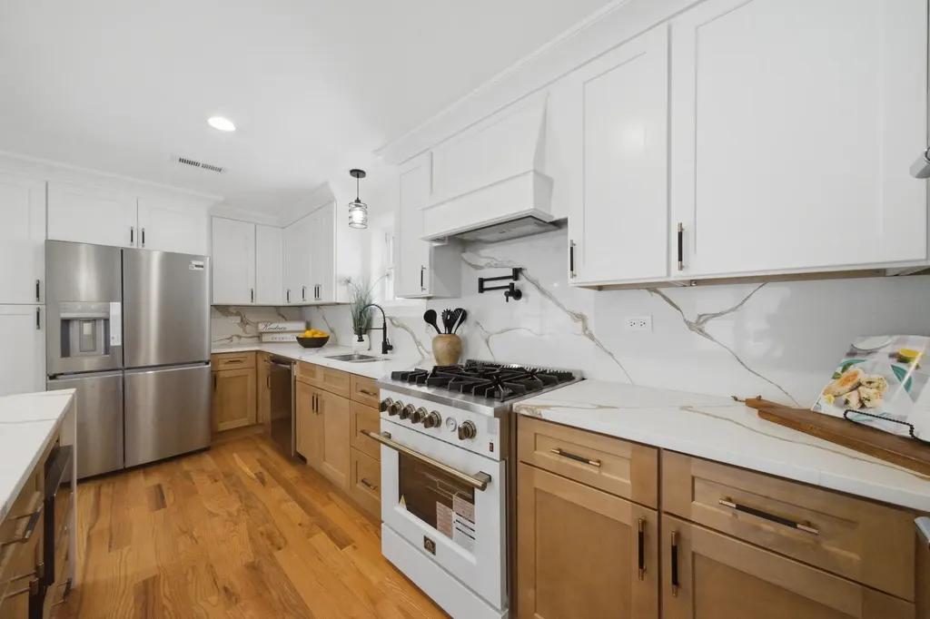 4339 North Monticello Avenue Chicago IL 60618
