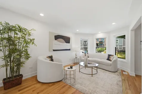 4339 North Monticello Avenue Chicago IL 60618