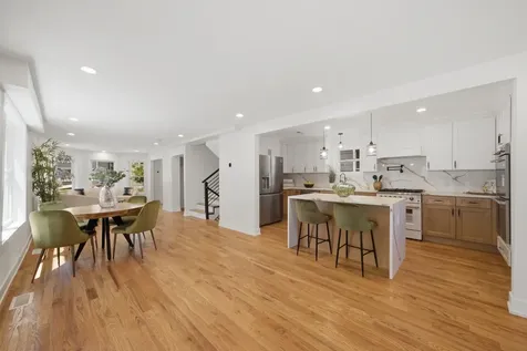 4339 North Monticello Avenue Chicago IL 60618