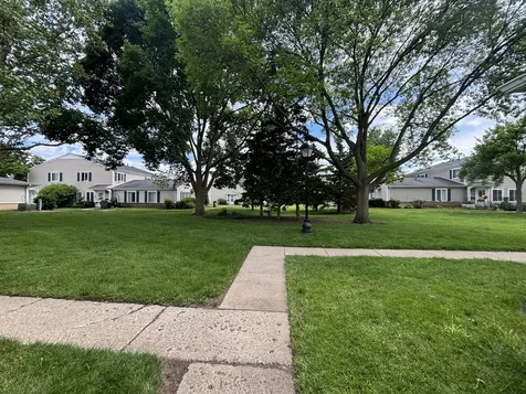 1353 Cove Drive Prospect Heights IL 60070