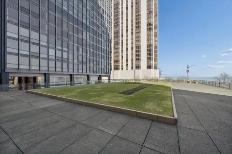 910 North Lake Shore Drive Chicago IL 60611