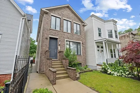 2911 North Richmond Street Chicago IL 60618