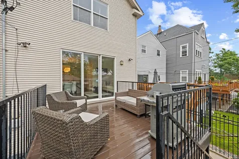 2911 North Richmond Street Chicago IL 60618