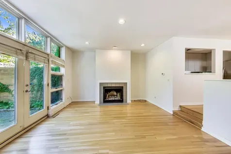 929 West Wrightwood Avenue Chicago IL 60614