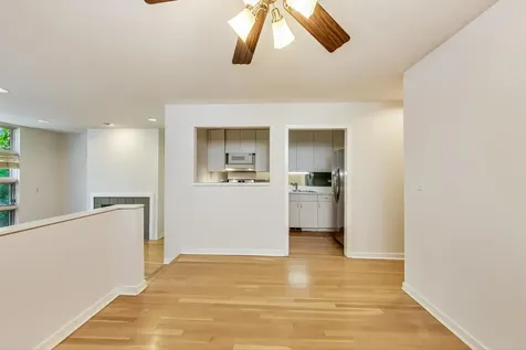 929 West Wrightwood Avenue Chicago IL 60614