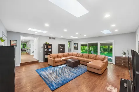 3035 Blackthorn Road Riverwoods IL 60015