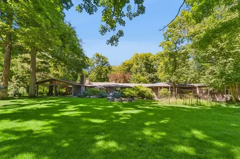 3035 Blackthorn Road Riverwoods IL 60015